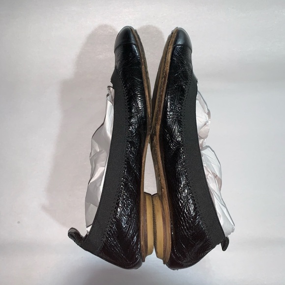 CHANEL size 35 soft crinkled patent leather flats - Picture 16 of 16